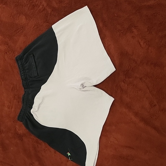Nike Black and White Athletic Shorts - Picture 6 of 10